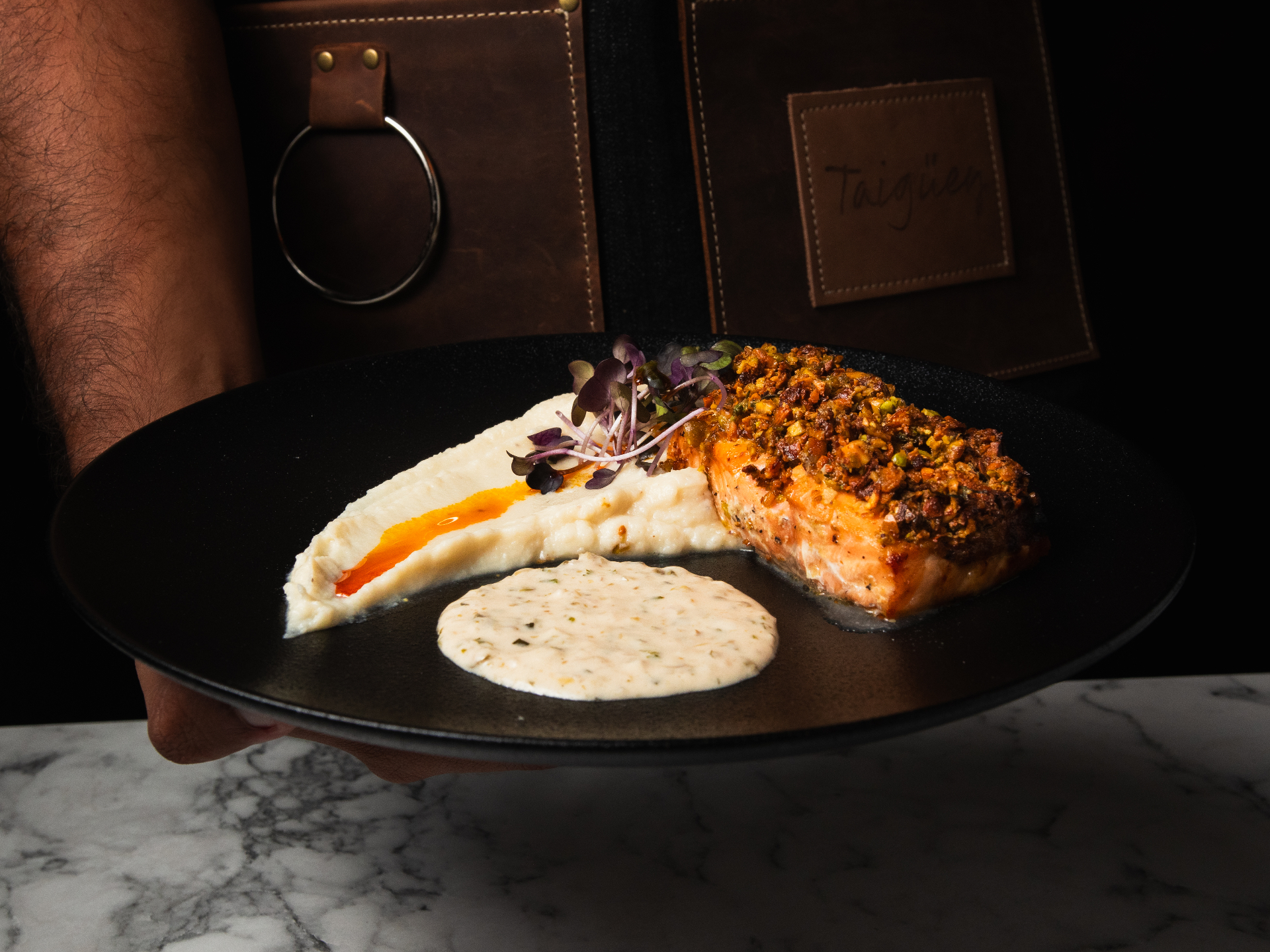 Plato de salmón en Taigüey